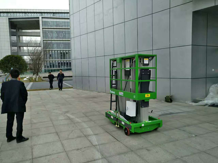 双桅柱高空作业平台 双桅柱高空作业平台