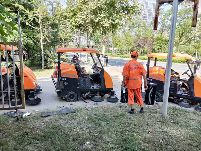 四川扫地机扫地车电动烧油的区别 四川扫地机扫地车电动烧油的区别